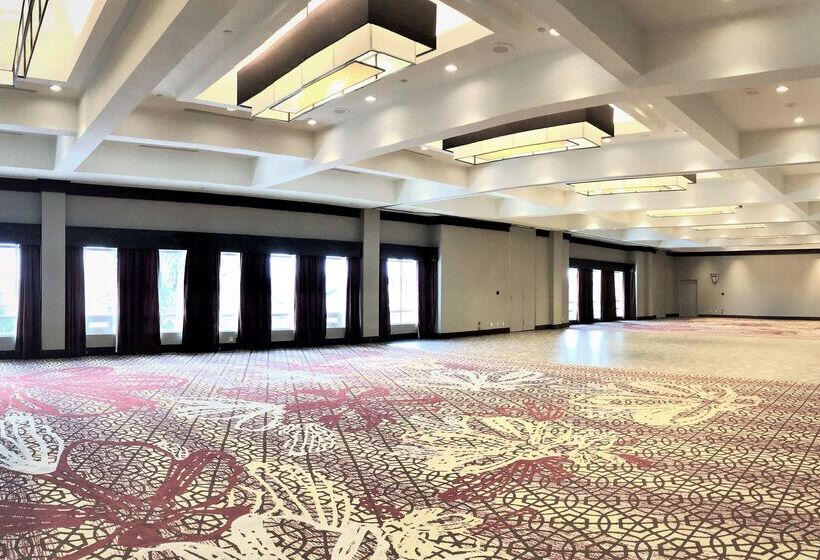 Doubletree Fallsview Resort & Spa By Hilton  Niagara Falls