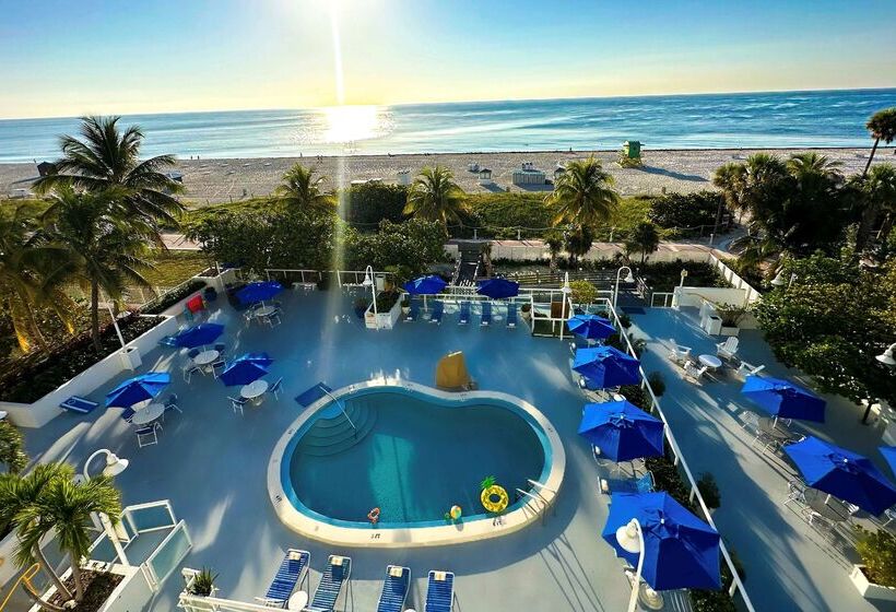 هتل Best Western Plus Atlantic Beach Resort