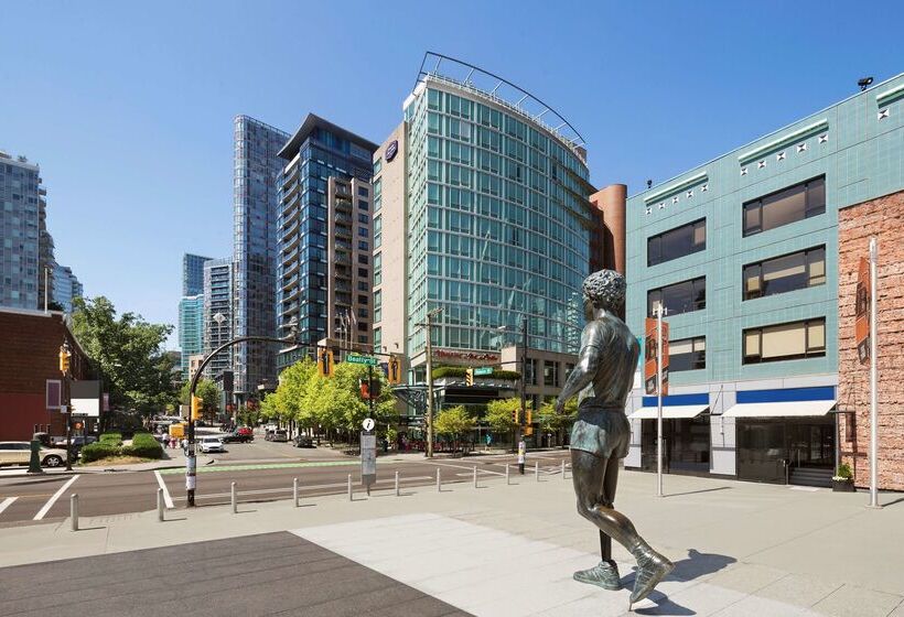هتل Hampton Inn And Suites By Hilton, Downtown Vancouver