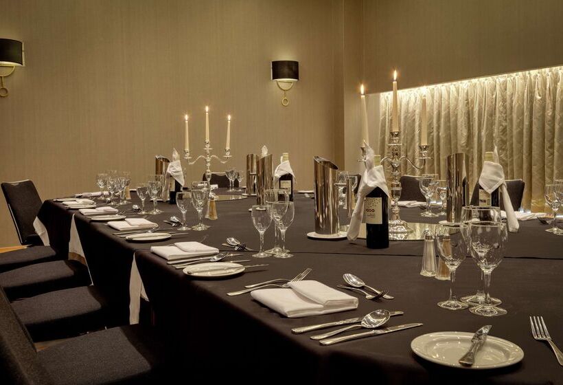 בית מלון כפרי Hilton Belfast