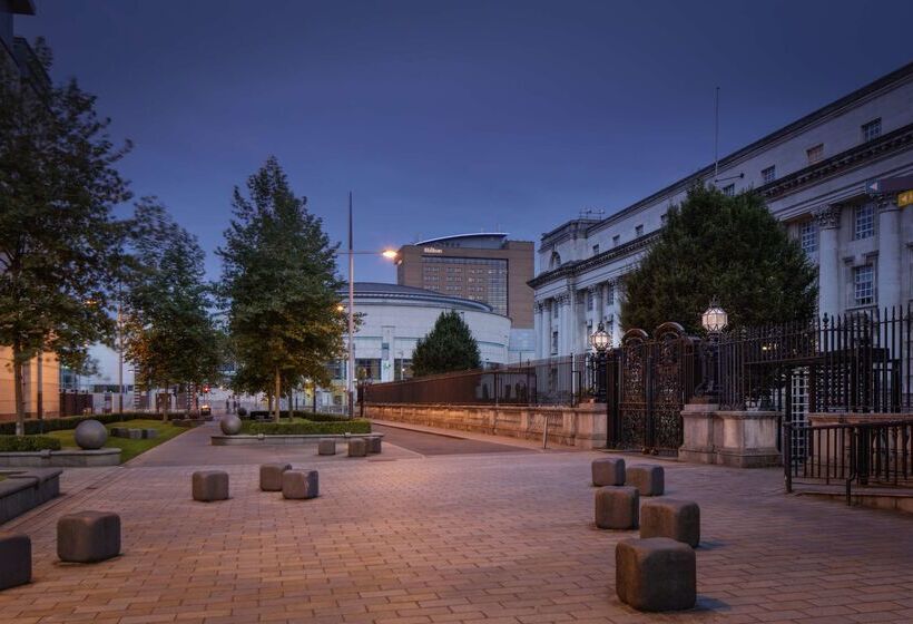 בית מלון כפרי Hilton Belfast