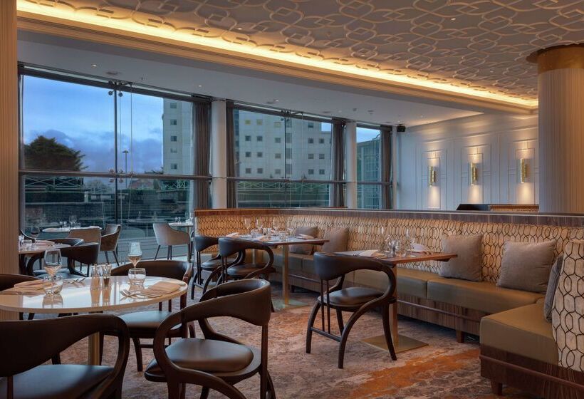 בית מלון כפרי Hilton Belfast