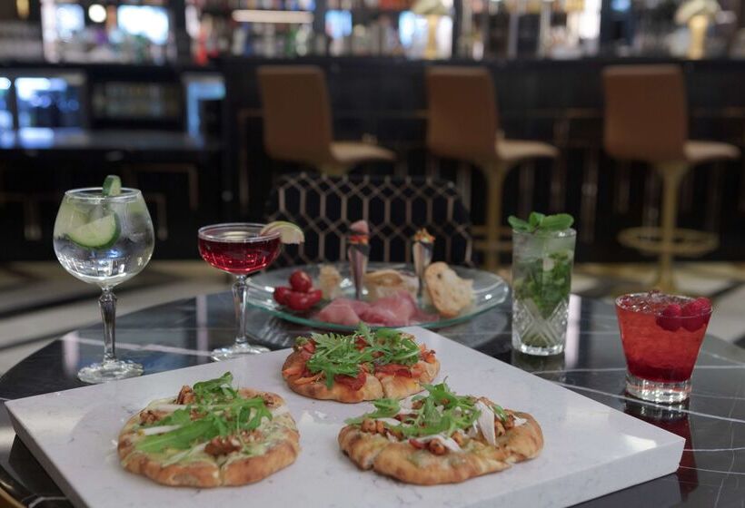 בית מלון כפרי Hilton Belfast