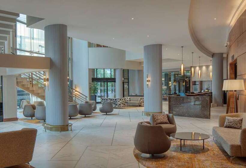 בית מלון כפרי Hilton Belfast