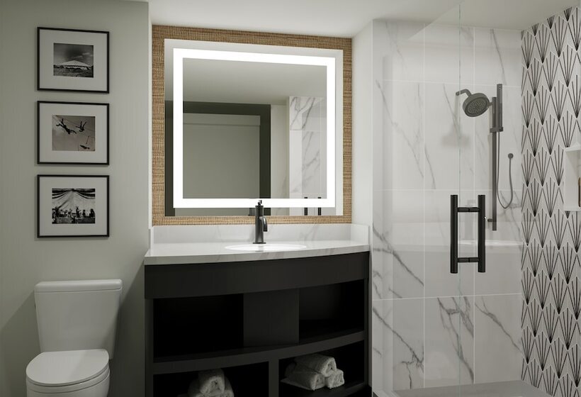 فندق Cirque St. Armands Beachside