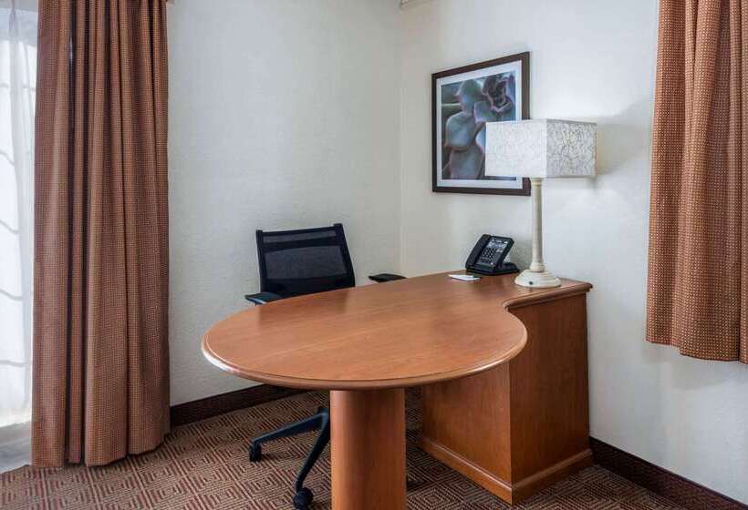 בית מלון כפרי La Quinta East Deerfield Beach   Boca Raton