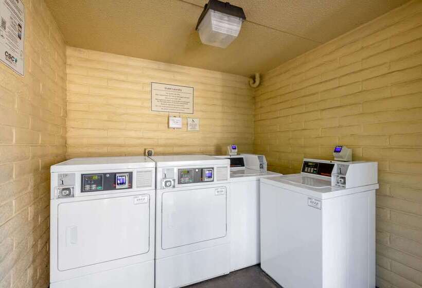 בית מלון כפרי La Quinta East Deerfield Beach   Boca Raton