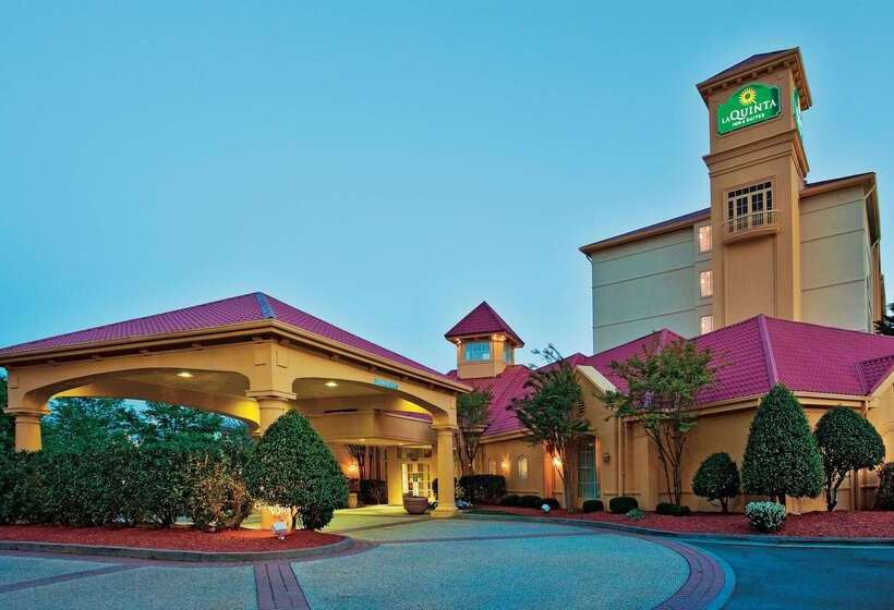 هتل La Quinta By Wyndham Winston Salem