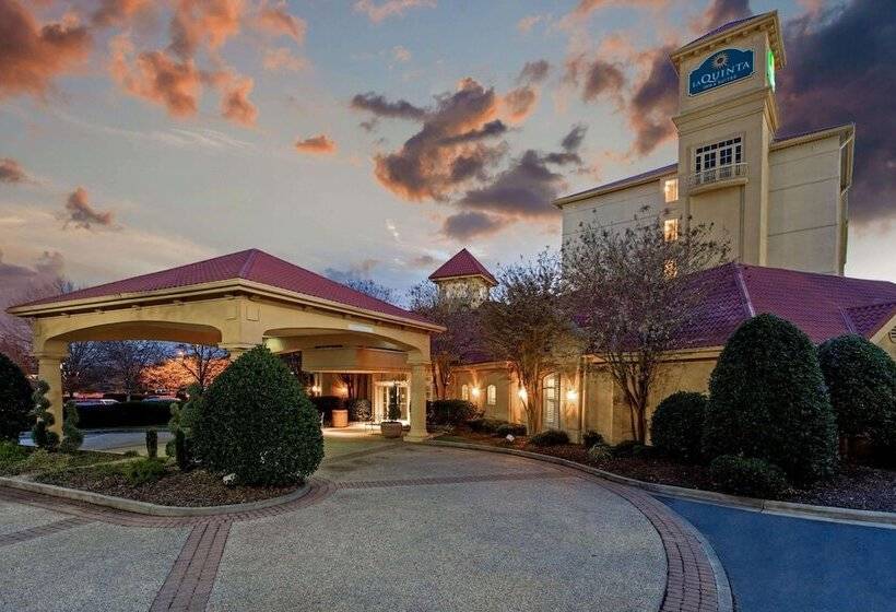 هتل La Quinta By Wyndham Winston Salem