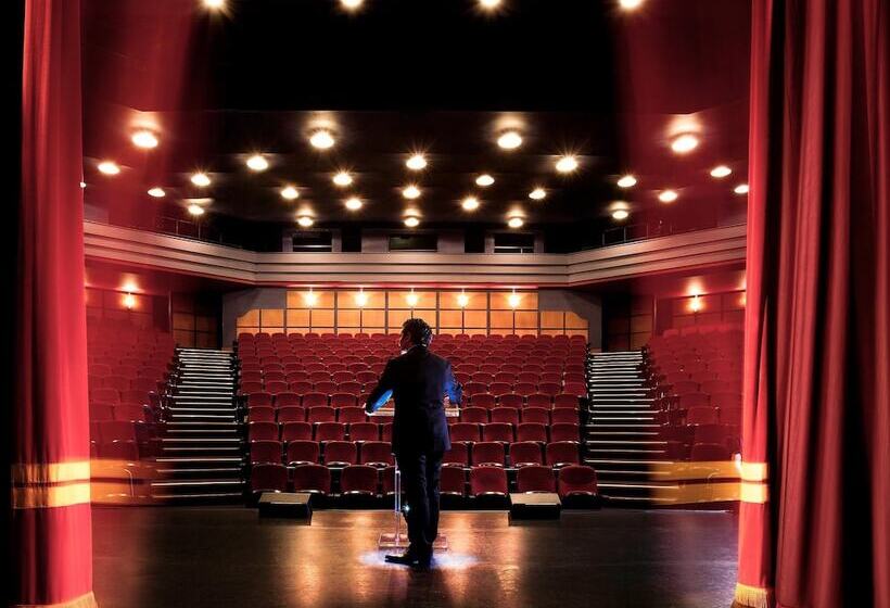 هتل Pullman London St Pancras