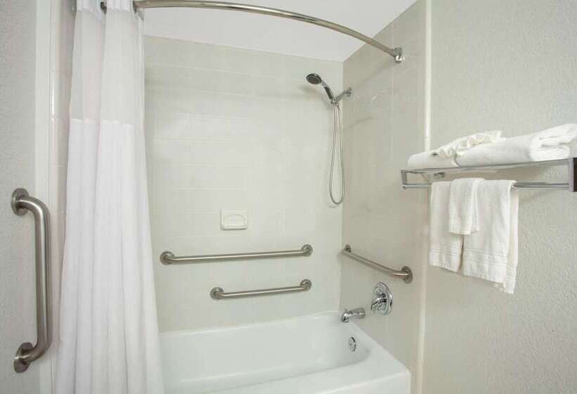 فندق Ramada By Wyndham Davenport Orlando South