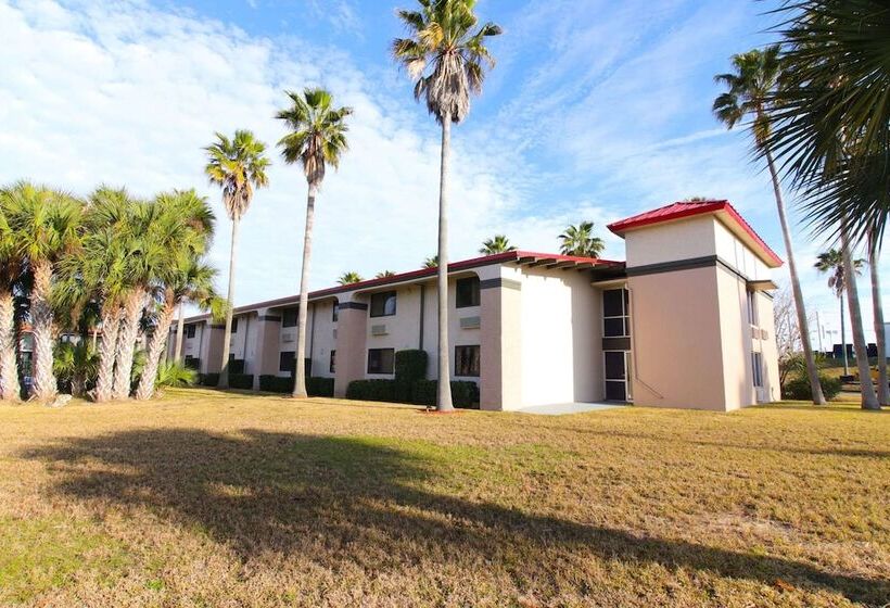 فندق Ramada By Wyndham Davenport Orlando South