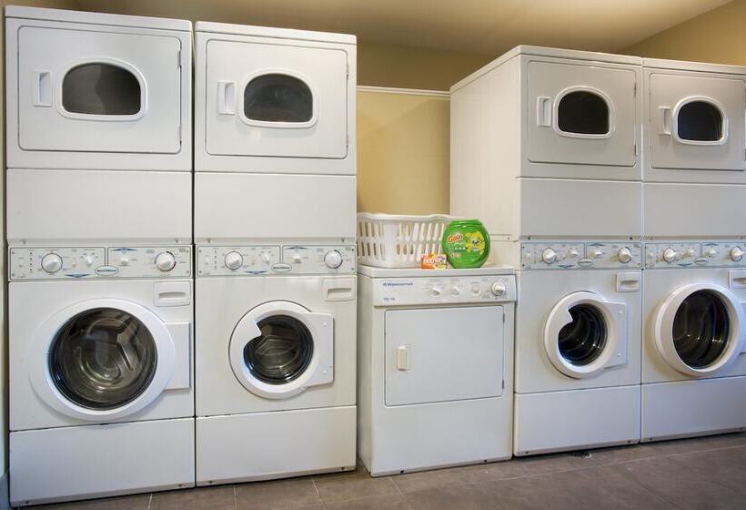 هتل Staybridge Suites Myrtle Beach Fantasy Harbour, An Ihg