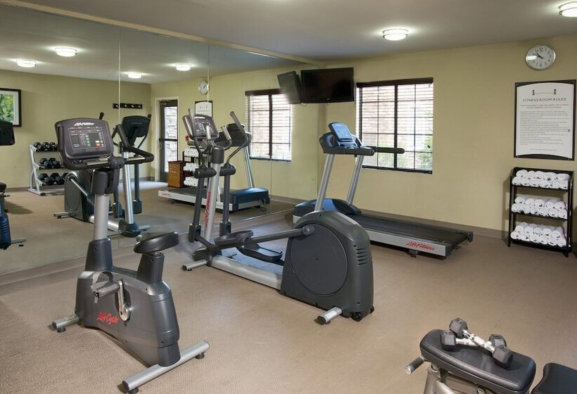 هتل Staybridge Suites Myrtle Beach Fantasy Harbour, An Ihg