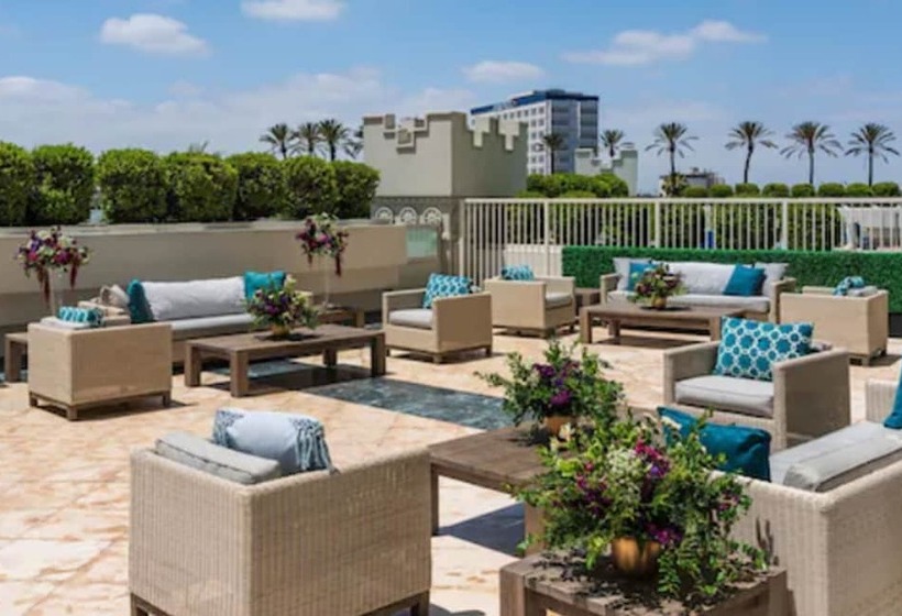 בית מלון כפרי The Commerce Casino &