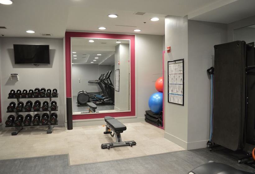 בית מלון כפרי The Commerce Casino &