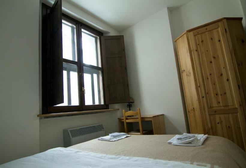 فندق صغير Il Camoscio Mountain & Bike