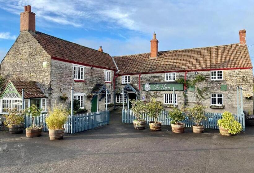 فندق صغير The Lion At West Pennard