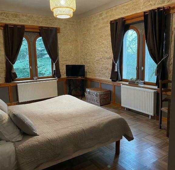 Bed And Breakfast Le Château De Morey