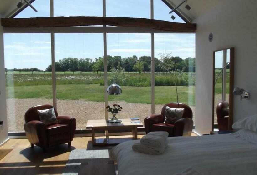 צימר The Suites At Pannells Ash