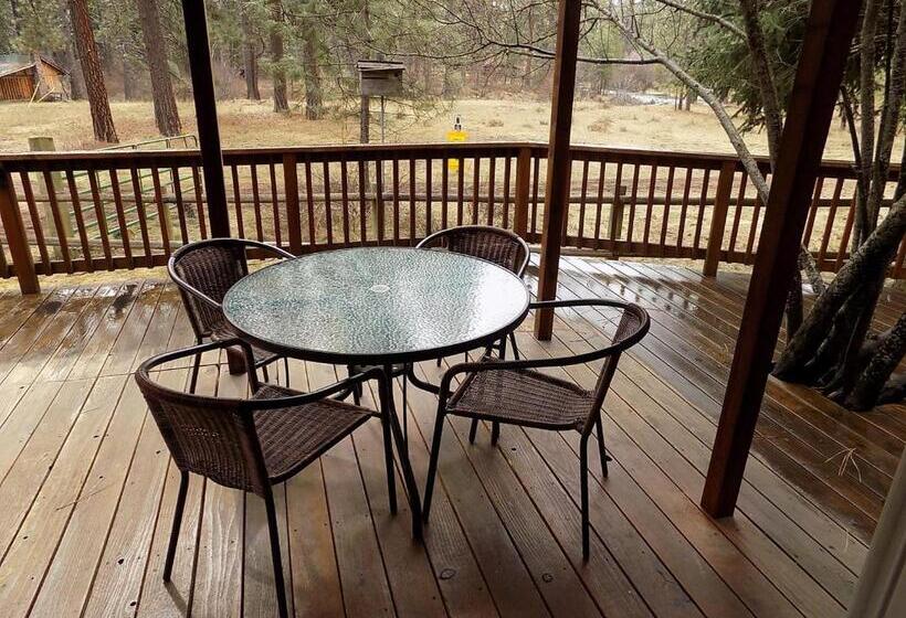 Cold Springs Resort