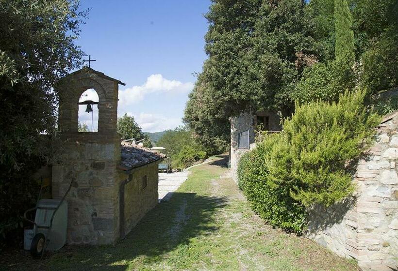فندق Agriturismo Antico Borgo Montacuto