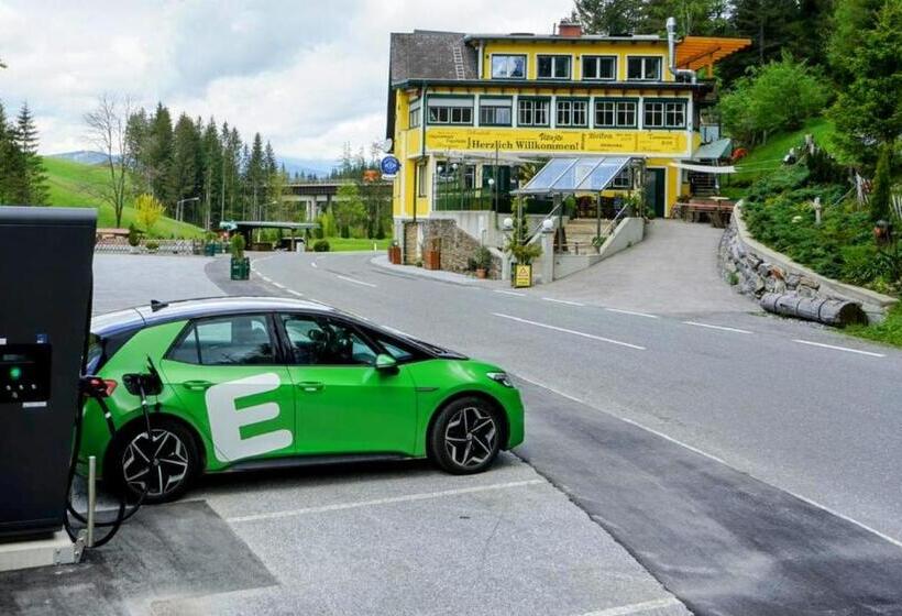 ホテル Gasthof Klug Zum Ehrensepp