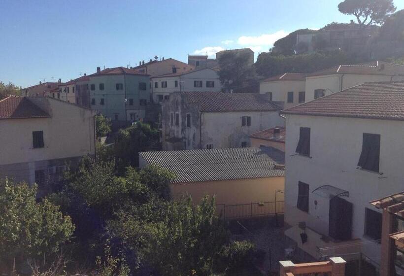 בית מלון כפרי La Rosa