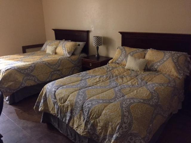 فندق على الطريق Gators Inn On The Bayou