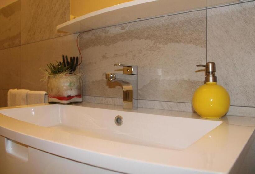 بنسيون Room & Breakfast A Casa Di Emma