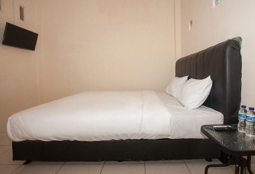 فندق صغير Wisata By Oyo Rooms