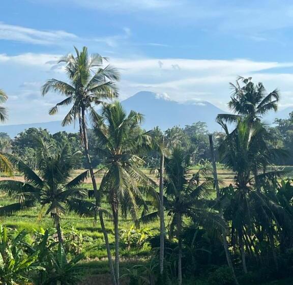مبيت وإفطار Coco Verde Bali Resort