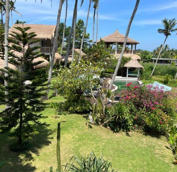 مبيت وإفطار Coco Verde Bali Resort