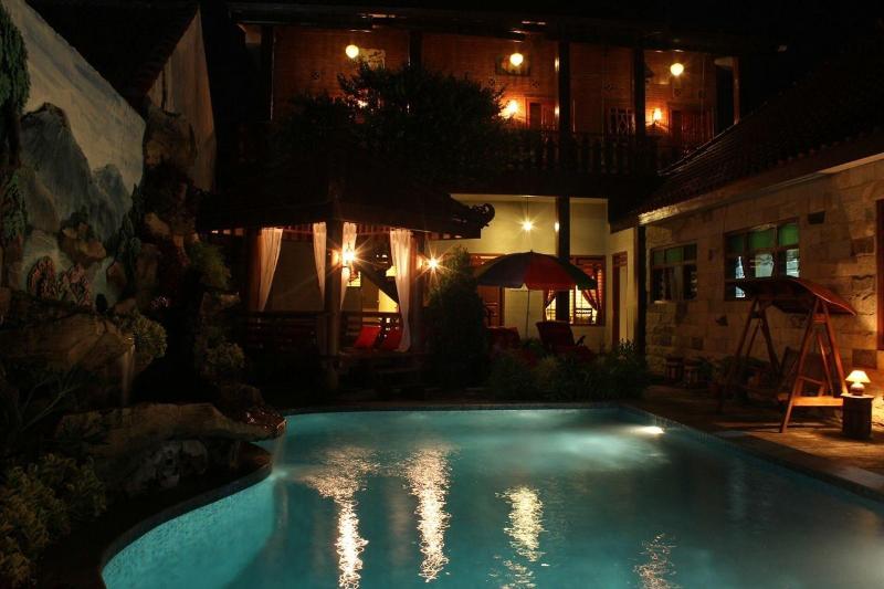 ベッドアンドブレックファースト Marry Ind Gunung Kawi Guest House Malang