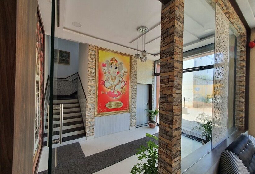 酒店 Pinaki Inn