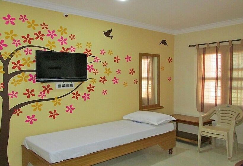 בית מלון כפרי Pujitha Residency