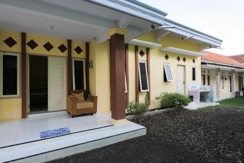 هاستل Spot On 2371 Islami Family Residence