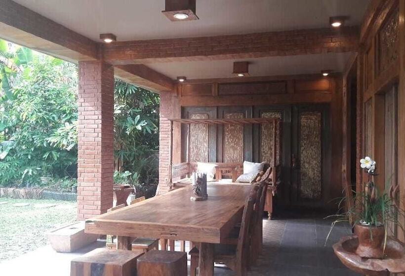 민박 Jatiwangi Villa