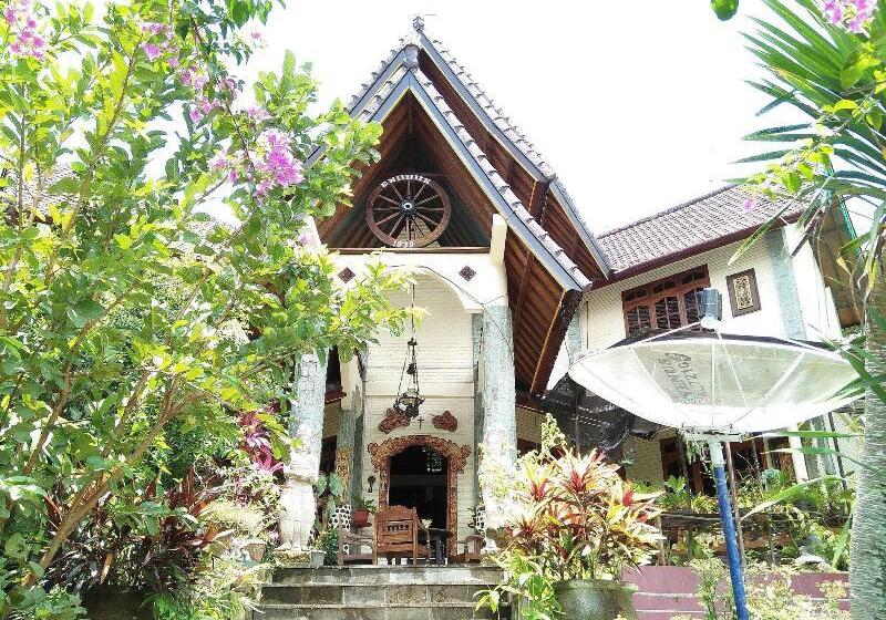 Bed and Breakfast Puri Eling Blimbingsari