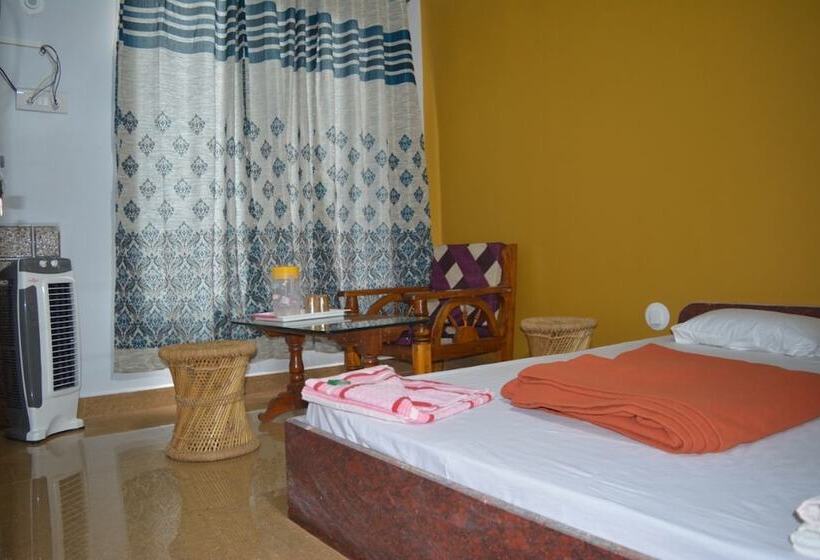 فندق Atharv Resort
