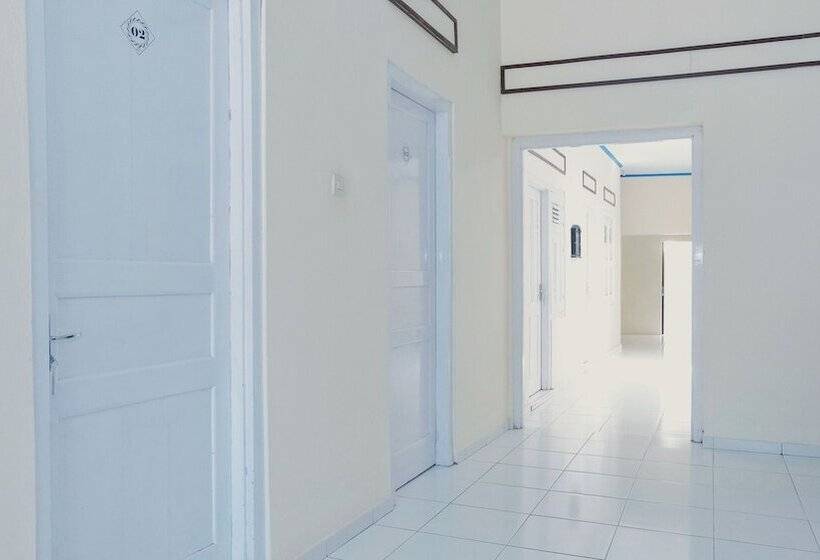 ホテル Griya Soeratin Residence By Oyo Rooms