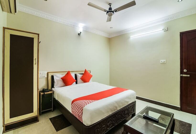 בית מלון כפרי Mmr Tower By Oyo Rooms