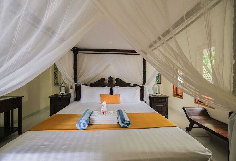 Отель Poinciana Resort Bali