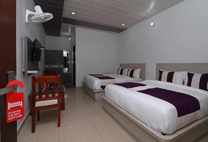 فندق Rock Resort
