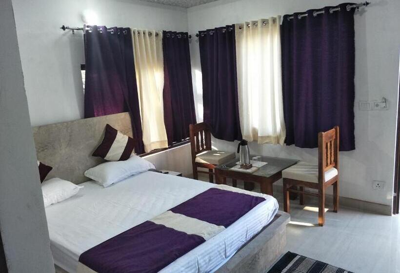 فندق Rock Resort
