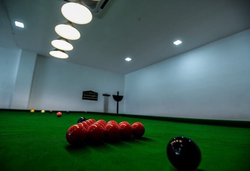 酒店 Spoorti Resort And Club