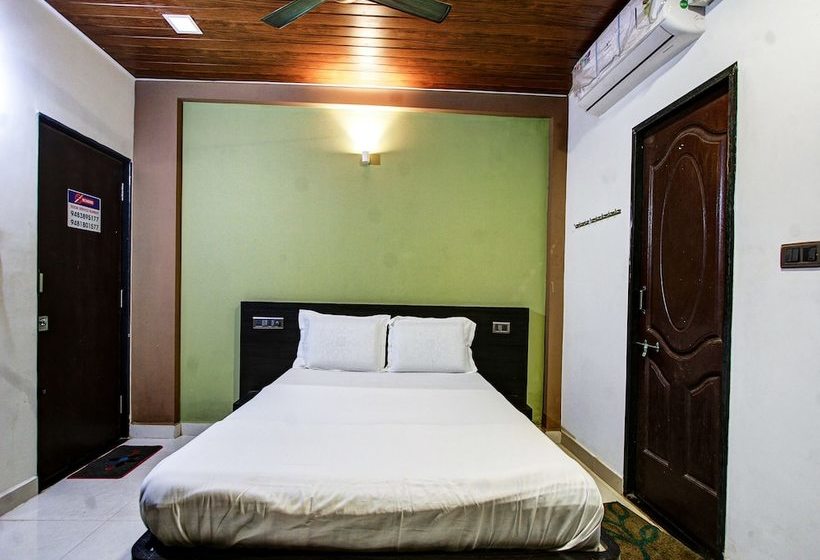 בית מלון כפרי Spot On 37197 Mallya Residency