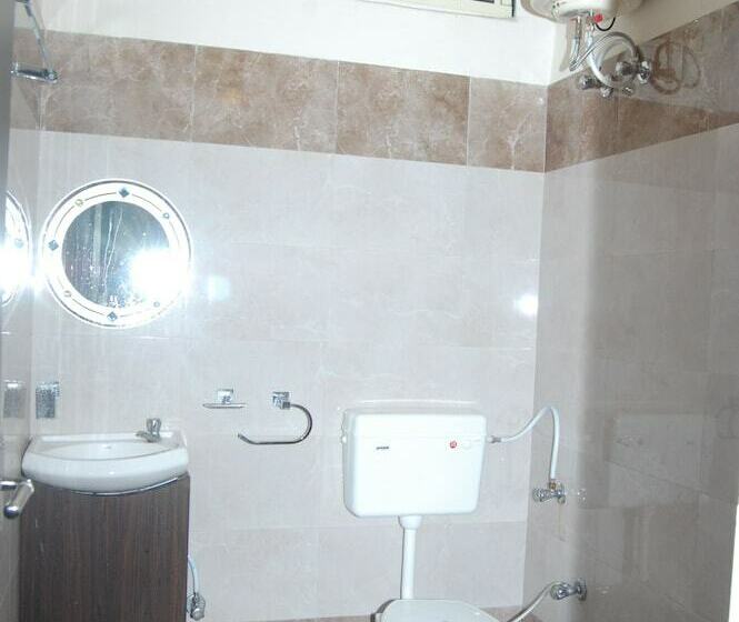 בית מלון כפרי Surya