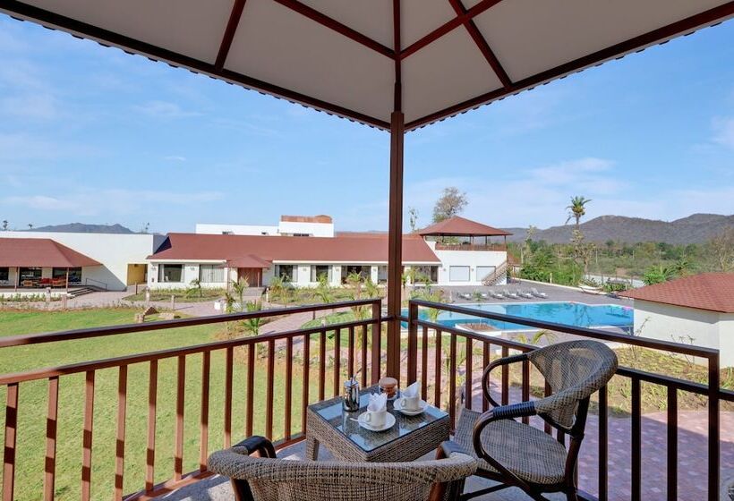 Отель The Fern Sattva Resort Polo Forest