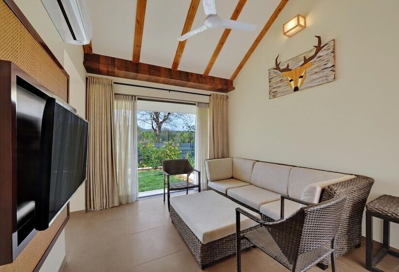 Отель The Fern Sattva Resort Polo Forest